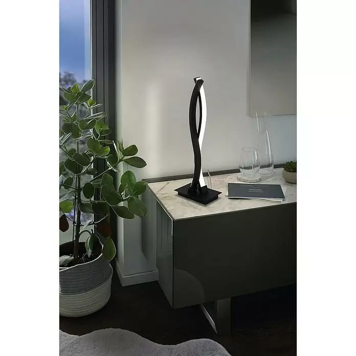 Eglo Lasana 3 Lámpara de sobremesa LED - 10 W, L x An x Al: 10 x 16 x 46 cm, Negro, Blanco cálido - Foto ambiente