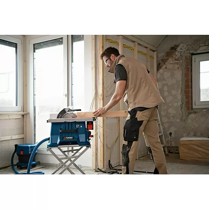 Bosch Professional Biturbo Akku-Tischkreissäge GTS 18V-216 - 18 V, Ohne Akku, Durchmesser Sägeblatt: 216 mm, Ohne Sägetisch - Anwendungsbeispiel