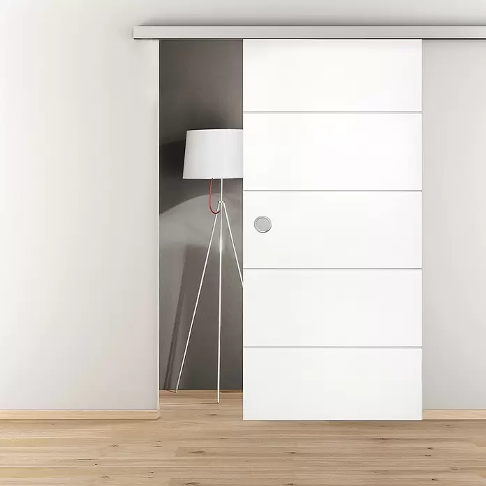Diamond Doors Holzschiebetür Linien - 935 x 2.058 mm, Weiß, Mittellage: Wabe - Stimmungsaufnahme