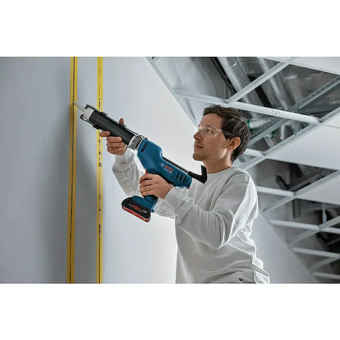 Bosch Professional Akku-Kartuschenpresse GCG 18V-310 - 18 V, Ohne Akku, Betriebsdruck: 3,5 kN - Anwendungsbeispiel