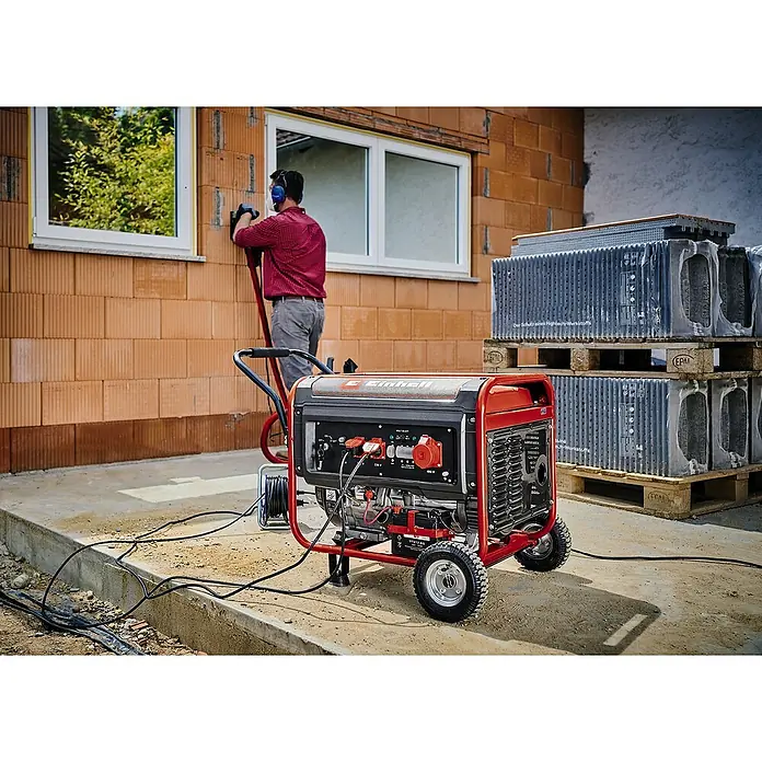 Einhell Classic Stromerzeuger TC-PG 65/E5 - Tankvolumen: 25 l, Betriebsdauer: 11,7 h bei 66 % Last - Anwendungsbeispiel