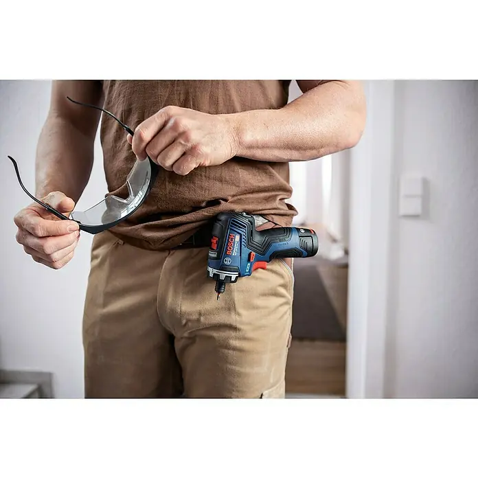 Bosch Professional Akku-Bohrschrauber GSR 12V-35 HX - 12 V, 2 Akkus, 3 Ah - Anwendungsbeispiel