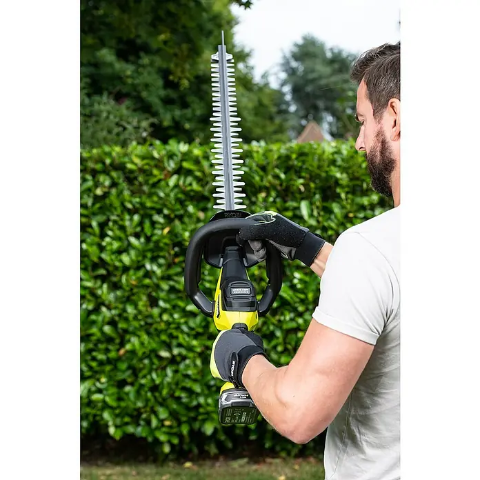 Ryobi ONE+ Akumulatorske škare za živicu HP RY18HTX60A-0 - 18 V, Litij-ionska, Bez akumulatora, Dužina noža: 60 cm - Proizvod u upotrebi