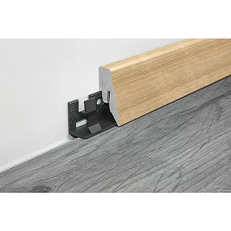 LOGOCLIC  Sockelleiste K40 C Eiche Mira