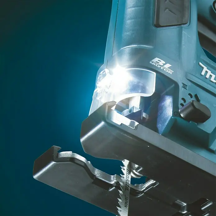Makita Akku-Stichsäge JV102DZ - 12 V, Ohne Akku - Anwendungsbeispiel