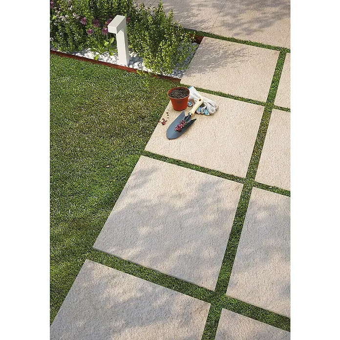 Marazzi Terrassenfliese E20T Multiquartz - 60 x 60 x 2 cm, Zeder, Matt - Stimmungsaufnahme