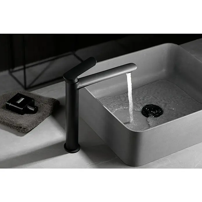 Imex Ural Grifo de lavabo alto - Negro, Mate - Foto ambiente