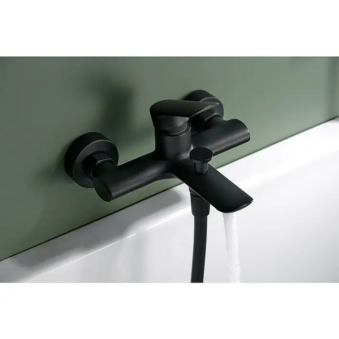 Imex Ural Grifo monomando de bañera - Negro, Mate - Foto ambiente