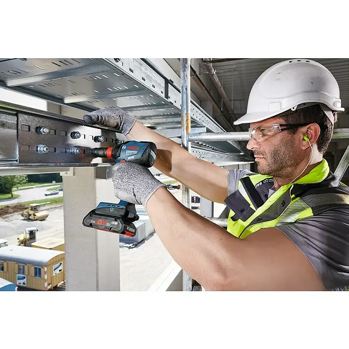 Bosch Professional Akku-Drehschlagschrauber GDX 18V-210 C - 18 V, Ohne Akku, Leerlaufdrehzahl: 0 U/min - 3.400 U/min, Mit Bluetooth-Modul - Anwendungsbeispiel