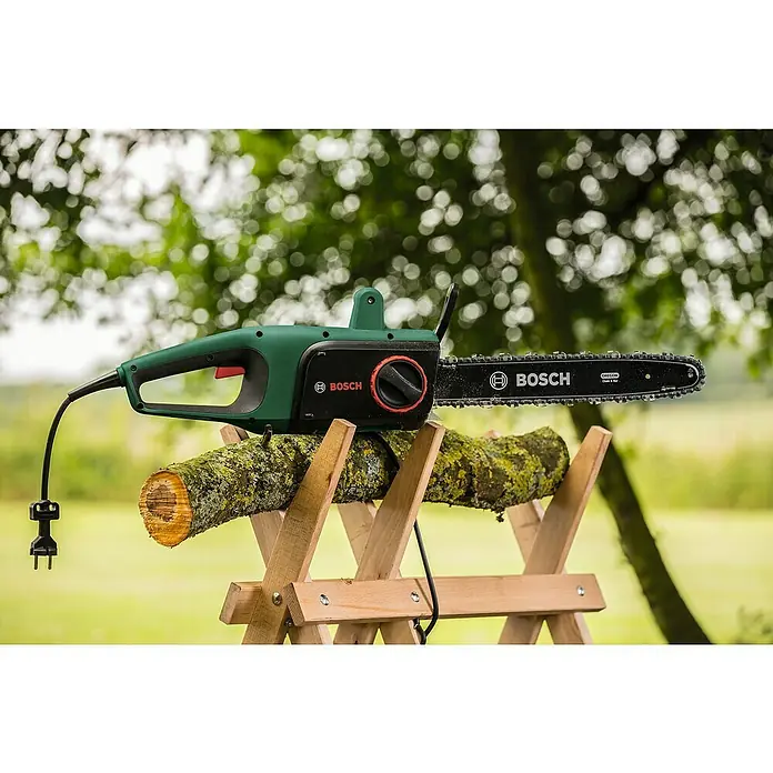 Bosch Električna lančana pila UniversalChain 35 - 1.800 W, Dužina mača: 35 cm - Živopisni prikaz