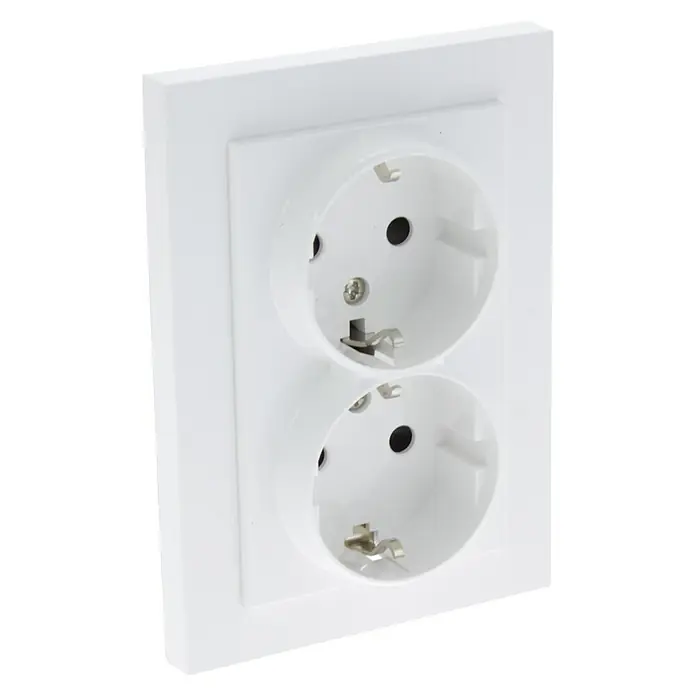 Q-Link Stopcontact S-Line - 2 aansluitingen, Polarwit - Diagonaal zicht