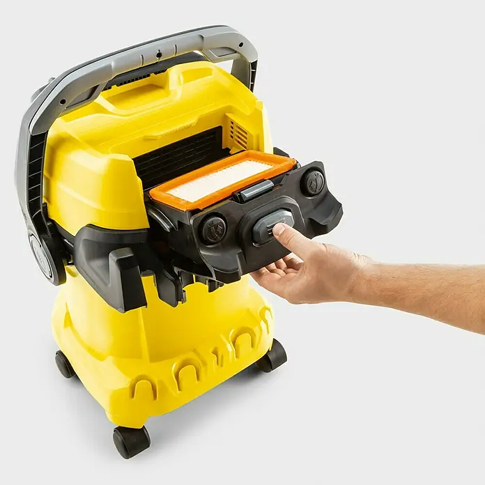 Kärcher Usisivač za mokro i suho usisavanje WD 5 V-25/5/22 - 1.100 W, Zapremina spremnika: 25 l - Proizvod u upotrebi