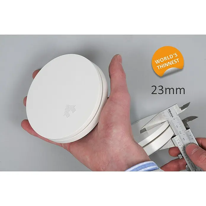 UniTEC Rauchwarnmelder Design - Durchmesser: 12,5 cm, Höhe: 2,5 mm, Batterielaufzeit: 10 Jahre, Alarmsignal: 85 dB, Weiß - Anwendungsbeispiel