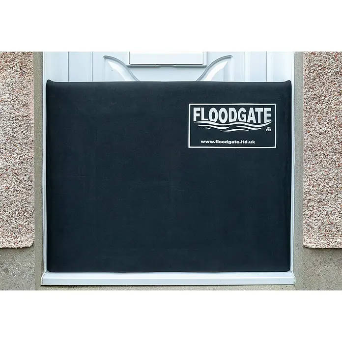 Öko-Tec Tür- & Fenstersperre Floodgate - Größe: M, Verstellbereich: 955 mm - 1.185 mm, Höhe: 680 mm, Montageart: Klemmen - Stimmungsaufnahme