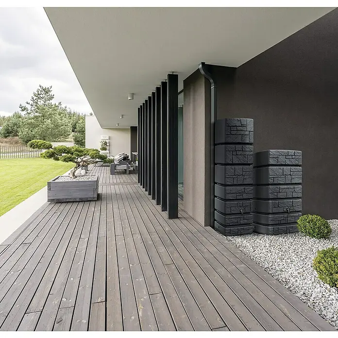 Regenspeicher Tower Stone - 500 l, Anthrazit - Stimmungsaufnahme