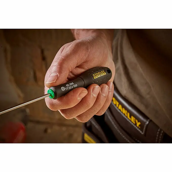 Stanley FatMax Schraubendreher - TX 20, Klingenlänge: 100 mm - Anwendungsbeispiel