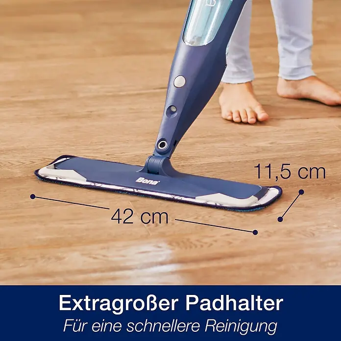 Bona Spray Mop für Holzfußböden - Mikrofaser, 1 x Bona Spray Mop, 1 x Bona Spray Mop Refiller (Kartusche), 1 x Bona Mikrofaser-Reinigungspad - Anwendungsbeispiel