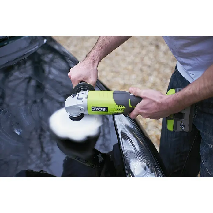Ryobi ONE+ Maschinen-Set R18CK4E-242S - 8 -tlg., 2 Akkus - Anwendungsbeispiel