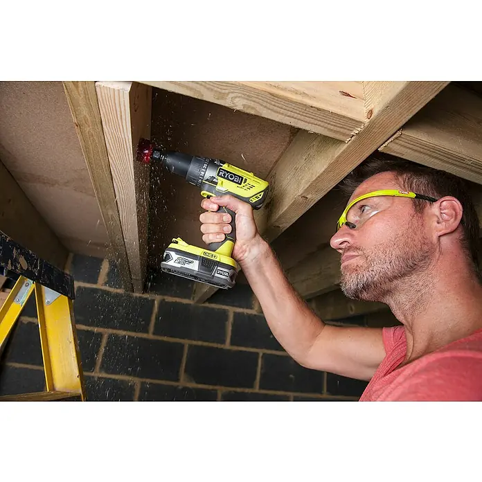 Ryobi ONE+ Maschinen-Set R18CK4E-242S - 8 -tlg., 2 Akkus - Anwendungsbeispiel