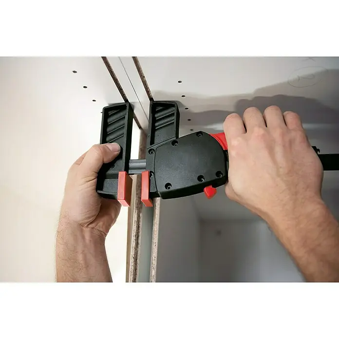 Bessey Einhandzwinge DuoKlamp DUO 45-8 - Spannweite: 450 mm, Ausladung: 85 mm - Anwendungsbeispiel