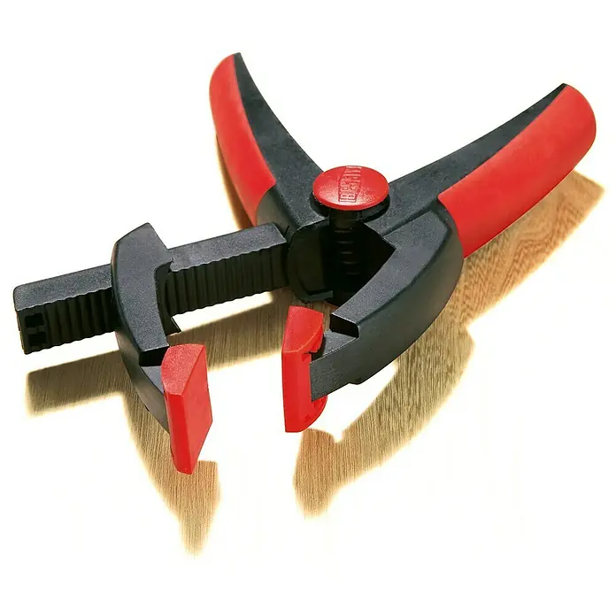 Bessey Federzwinge Clippix Vario XV 5-100 - Spannweite: 100 mm, Ausladung: 50 mm - Stimmungsaufnahme