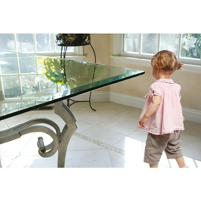 Dreambaby Glas-Eckenschutz - 4 Stk., Kleben - Anwendungsbeispiel