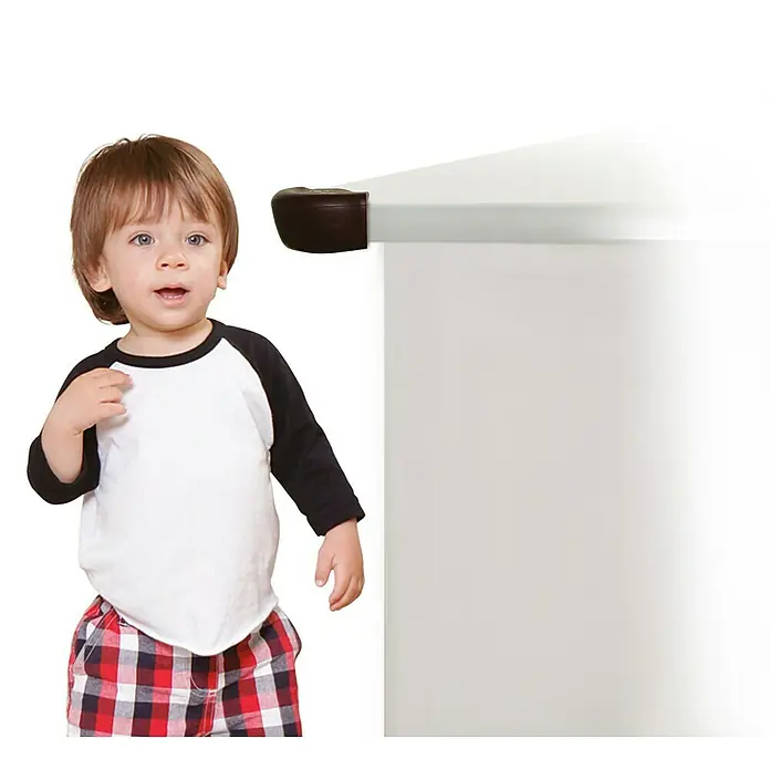 Dreambaby Eckenschutz Bump Guard - Braun, L x B: 97 x 72 mm, 4 Stk. - Anwendungsbeispiel