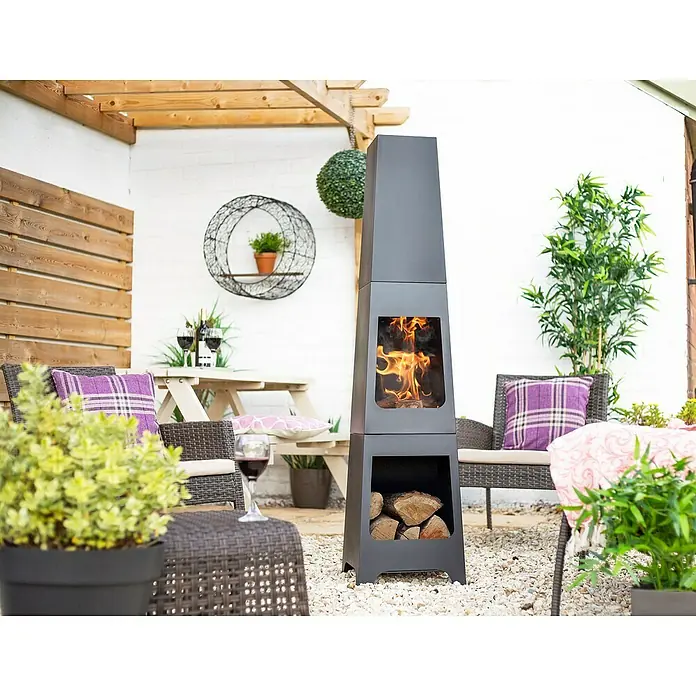 Buschbeck Chimenea para jardín Malmö - 36 x 36 x 150 cm, Acero, Recubrimiento en polvo - Foto ambiente