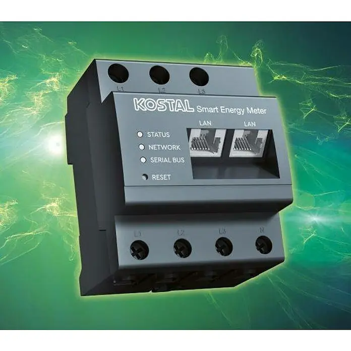Contador de corriente trifásica Kostal - L x An x Al: 6,5 x 7 x 8,8 cm - Foto ambiente