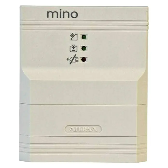 Regulador solar MINO V2 - 12 A, 16 V, L x An x Al: 3 x 11,6 x 14 cm - Vista frontal