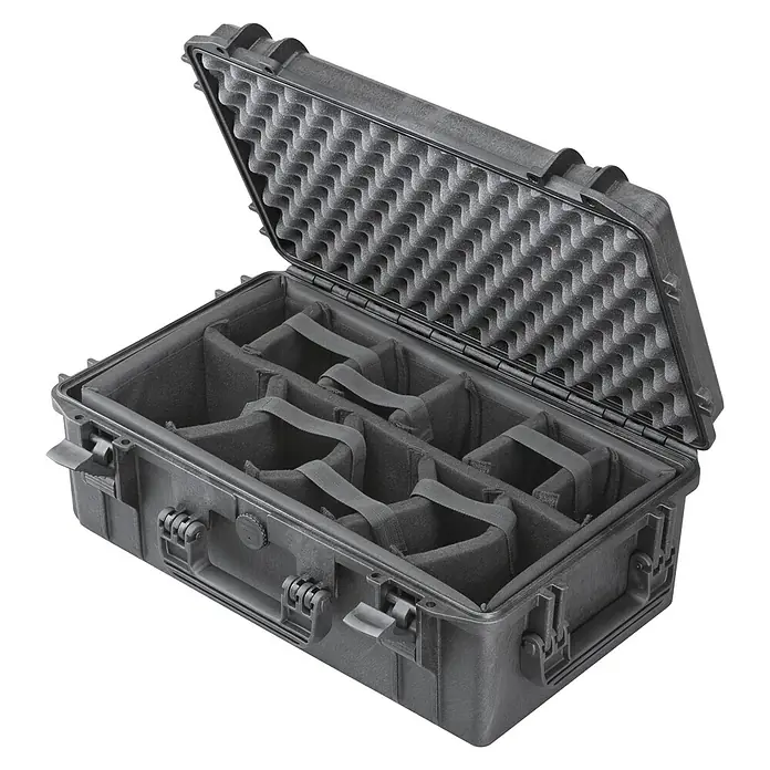 Wasserdichter Koffer MAX520 - L x B x H: 574 x 361 x 225 mm, Mit Fototasche, Schwarz, Kunststoff - Diagonale Ansicht