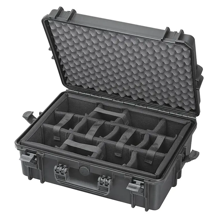 Wasserdichter Koffer MAX505 - L x B x H: 555 x 428 x 211 mm, Mit Fototasche, Schwarz, Kunststoff - Diagonale Ansicht