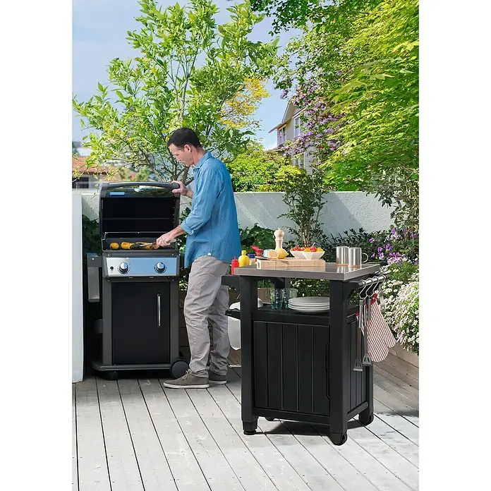 Keter Mesa auxiliar de jardín Unity - L x An: 82 x 52 cm, Marrón - Producto en uso