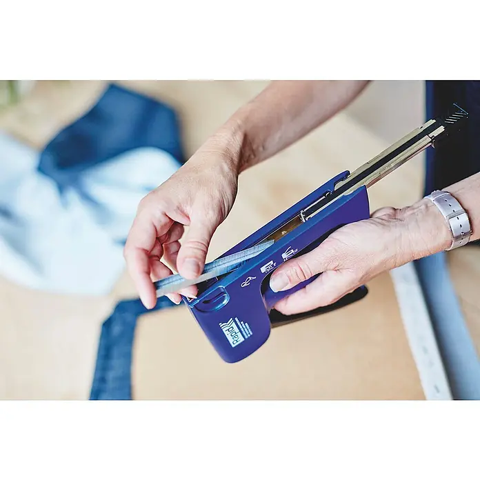 Rapid Kombi-Handtacker R453E - Klammertiefe: 6 - 14 mm, Geeignet für: Klammern Typ 53 - Anwendungsbeispiel