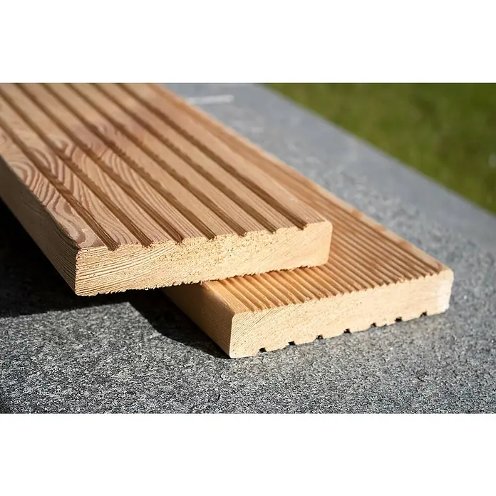 Terrassendiele - 200 x 14,3 x 2,7 cm, Lärche, Beidseitig geriffelt - Detailaufnahme