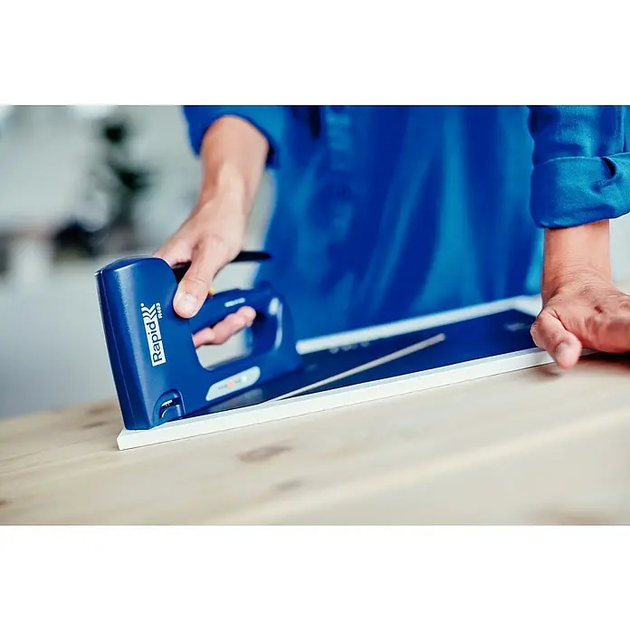 Rapid Kombi-Handtacker R453E - Klammertiefe: 6 - 14 mm, Geeignet für: Klammern Typ 53 - Anwendungsbeispiel