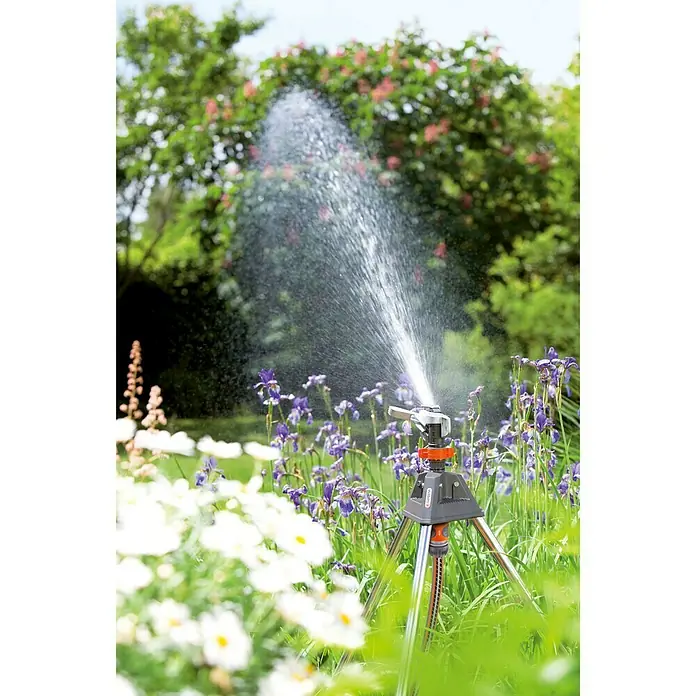 Gardena Premium Sproeier met statief - Metaal/kunststof, Bewateringssector: 25 - 360° - Toepassingsvoorbeeld