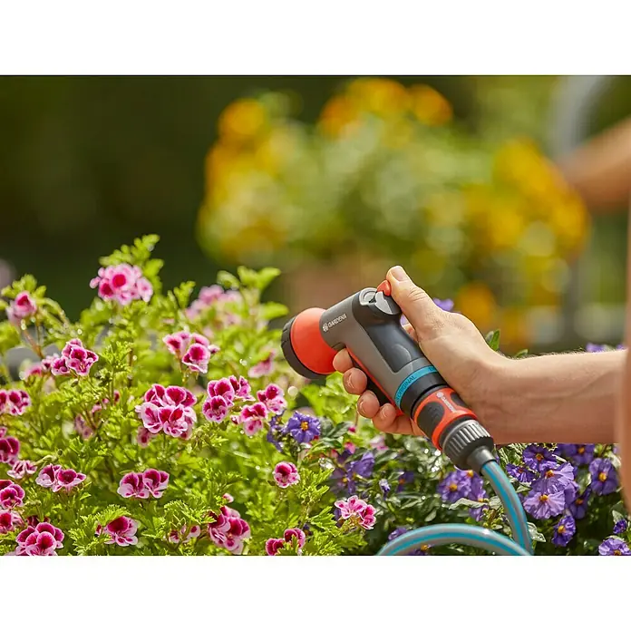 Gardena City Gardening Snoeizaag ecoPulse™ - Breedte: 150 mm, Kleur: Grijs - Toepassingsvoorbeeld