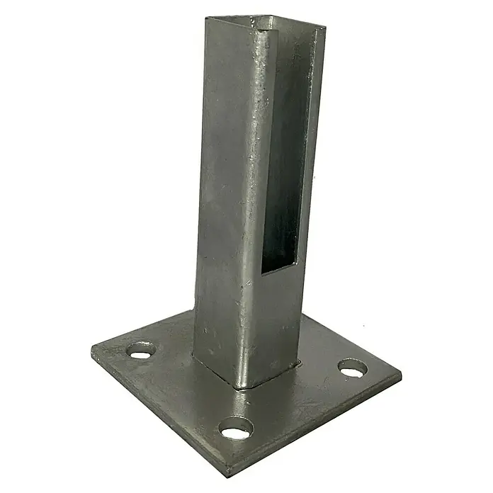 Bodenplatte - Passend für: Pfosten 4 x 4 cm, Metall - Diagonale Ansicht