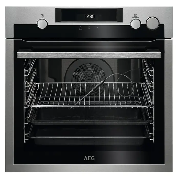 AEG Horno empotrado BSE576321M - Número de tipos de calentamiento: 9 ud., Volumen horno: 72 l - Vista frontal