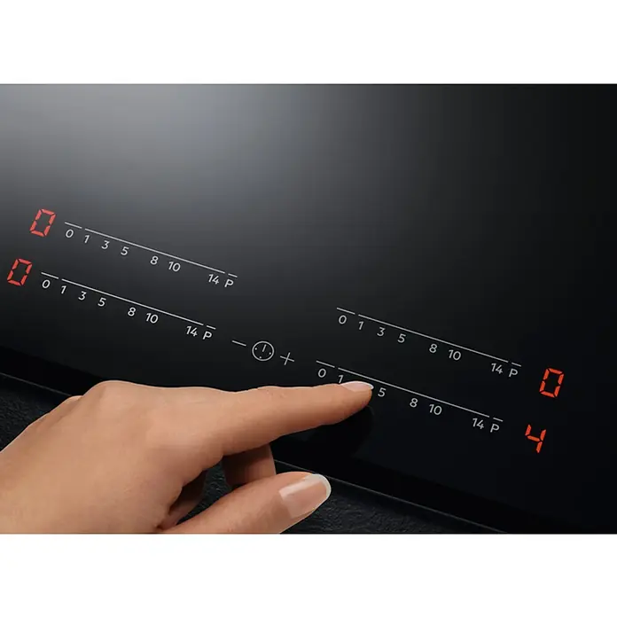 AEG Placa de inducción IKE84445FB - Zonas de cocción: 4 ud., Inducción, Indicador de calor residual, Vitrocerámica - Producto en uso