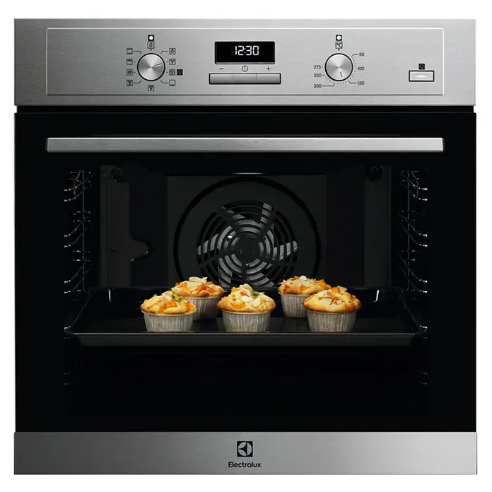 Electrolux Horno empotrado EOD3H54X - Número de tipos de calentamiento: 8 ud., Volumen horno: 72 l - Producto en uso