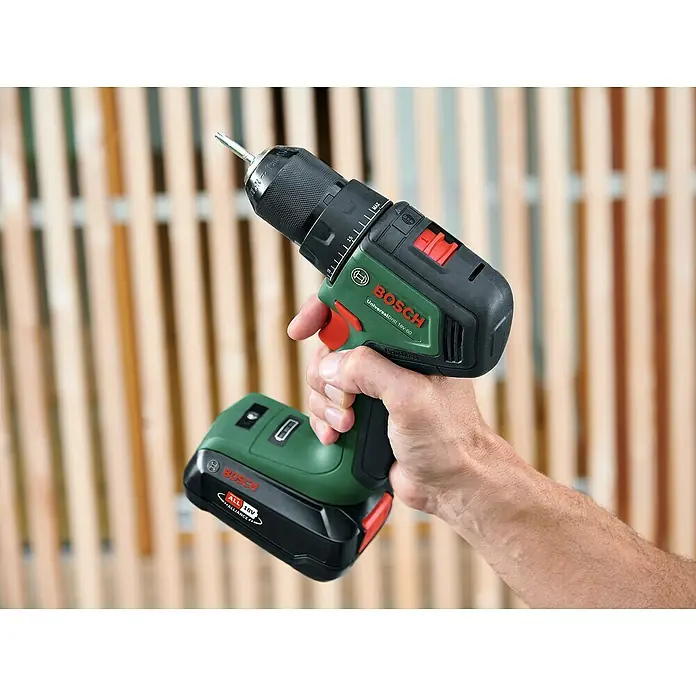 Bosch 18 V Power for All Akku-Bohrschrauber UniversalDrill 18V-60 - 18 V, 1 Akku, Leerlaufdrehzahl: 0 U/min - 1.900 U/min - Anwendungsbeispiel