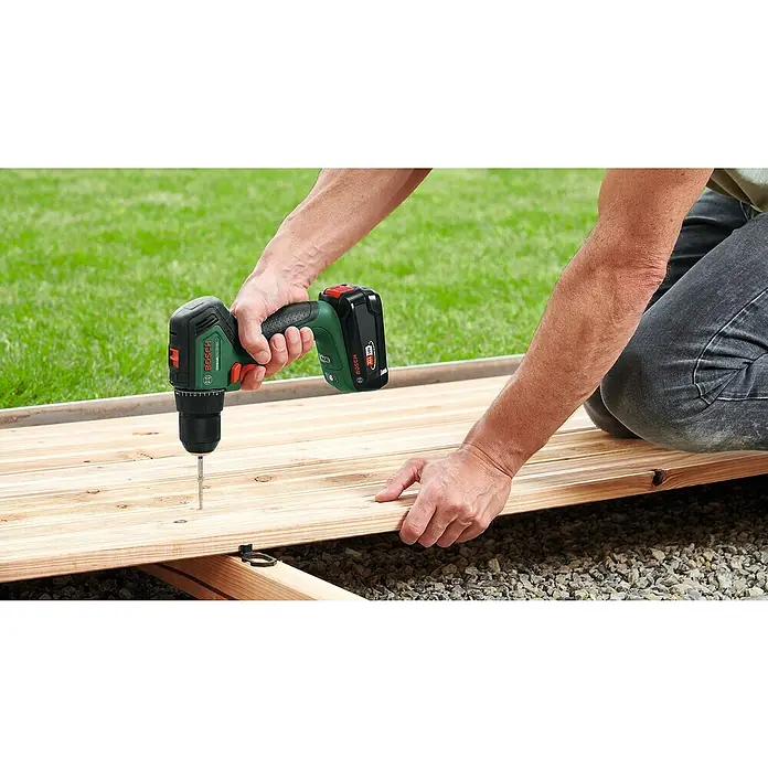 Bosch 18 V Power for All Akku-Bohrschrauber UniversalDrill 18V-60 - 18 V, 1 Akku, Leerlaufdrehzahl: 0 U/min - 1.900 U/min - Anwendungsbeispiel