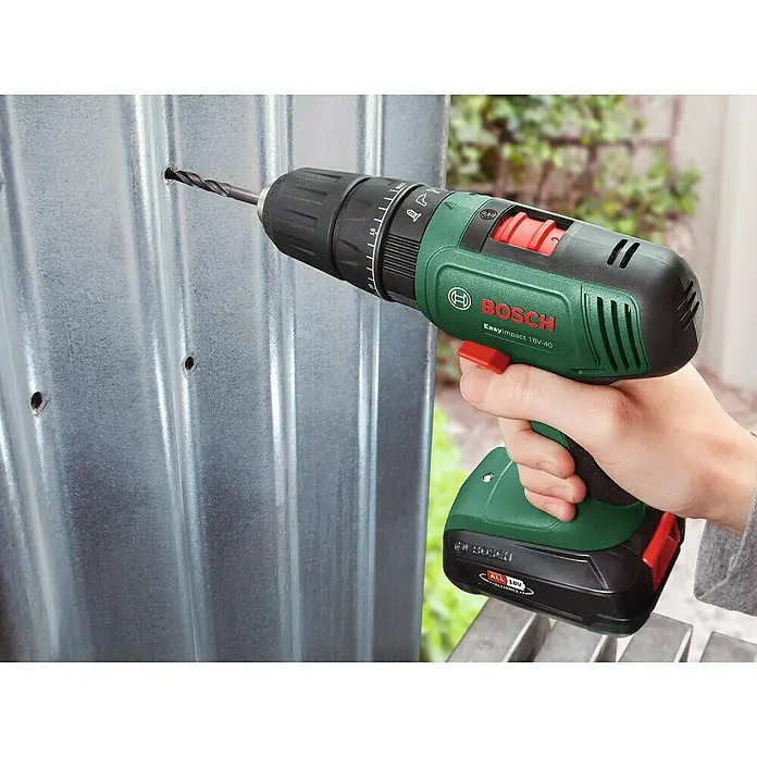 Bosch 18 V Power for All Akku-Schlagbohrschrauber EasyImpact 18V-40 - 18 V, Ohne Akku, Leerlaufdrehzahl: 430 U/min - 1.630 U/min - Anwendungsbeispiel