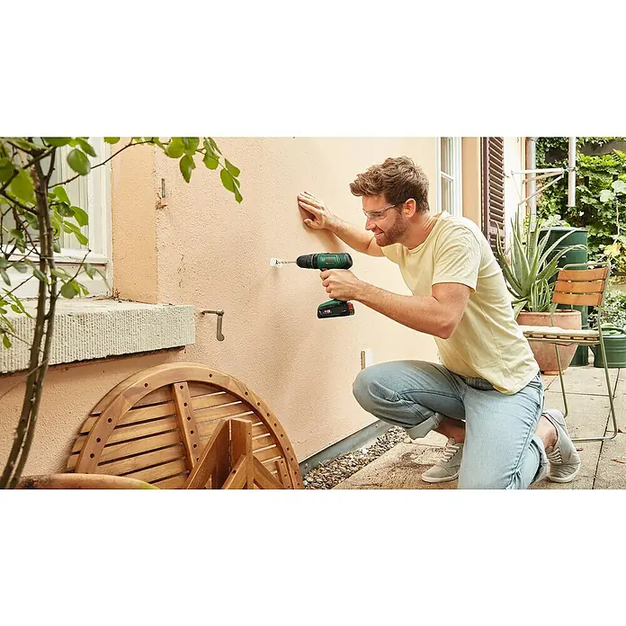 Bosch 18 V Power for All Akku-Schlagbohrschrauber EasyImpact 18V-40 - 18 V, 1 Akku, Leerlaufdrehzahl: 430 U/min - 1.630 U/min, 2 Ah - Anwendungsbeispiel
