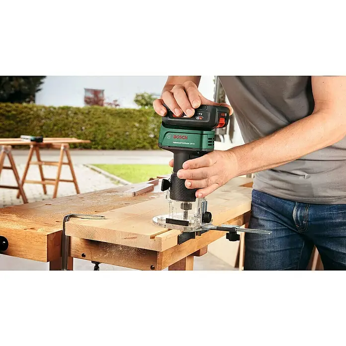 Bosch 18 V Power for All Akku-Kantenfräser AdvancedTrimRouter 18V-8 - 18 V, Ohne Akku, Leerlaufdrehzahl: 10.000 U/min - 30.000 U/min - Anwendungsbeispiel