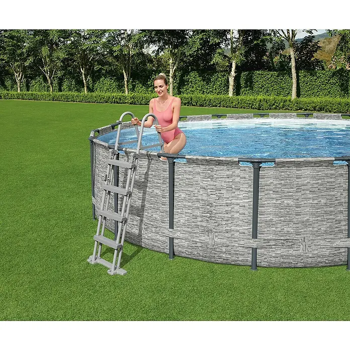 Bestway Bazen Steel Pro MAX - 15.232 l, Sive boje, Ø x V: 427 x 122 cm - Proizvod u upotrebi