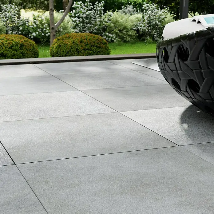 Terrassenfliese Metropolis 2.0 - 59,7 x 59,7 x 2 cm, Light Grey, Matt - Stimmungsaufnahme