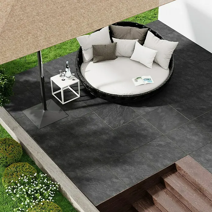 Terrassenfliese Atakama - 59,3 x 59,3 x 2 cm, Grau, Matt - Stimmungsaufnahme